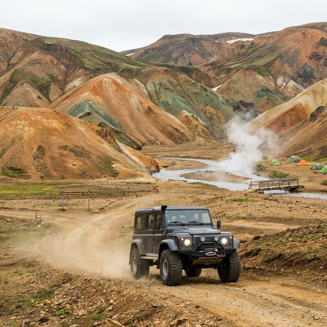 Highland super-jeep to Landmannalaugar